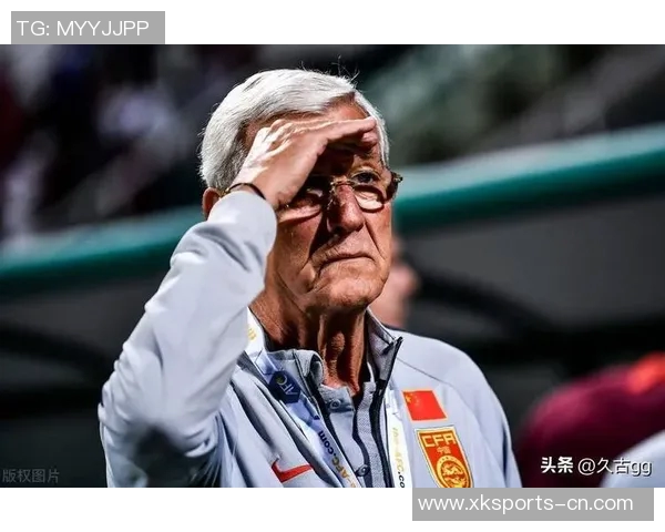 足球巨星父母离世引发关注球迷齐送温暖共度悲伤时刻